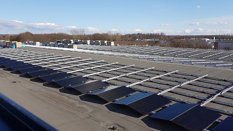 Panneaux solaires sur le toit de Boxon